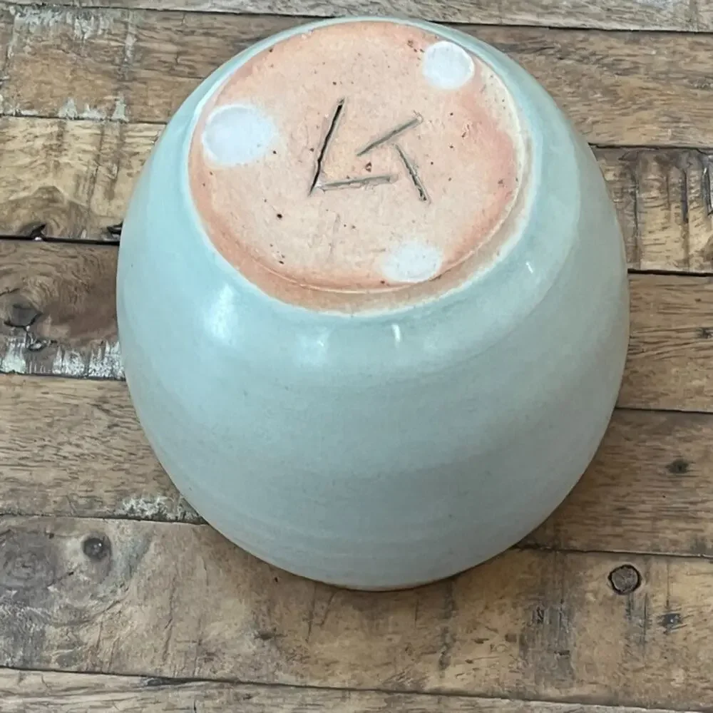 Art Studio Pottery Pot 5.5